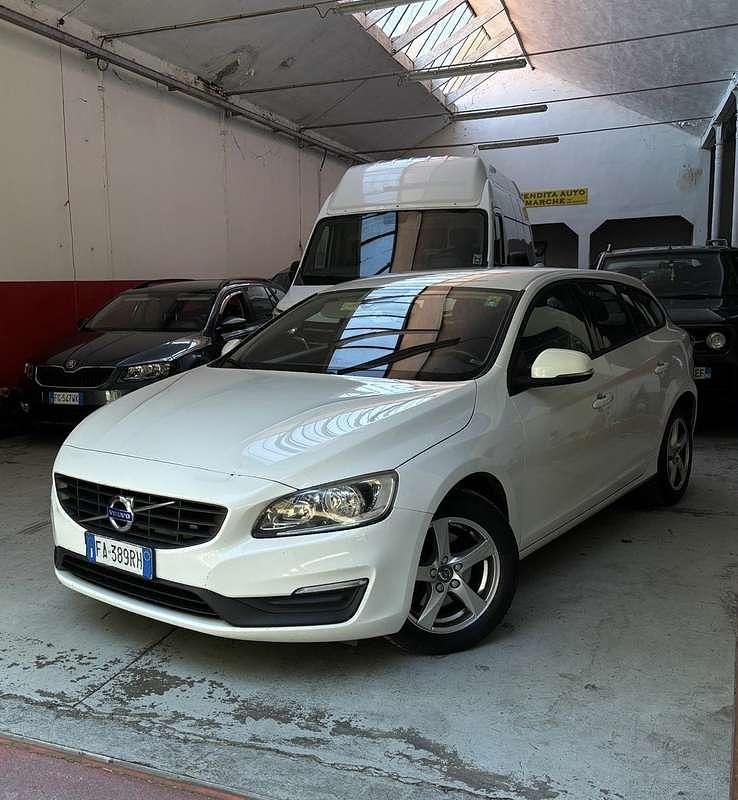Usata Volvo V60 Summum 150 CV (110 kW) 2015 Station wagon