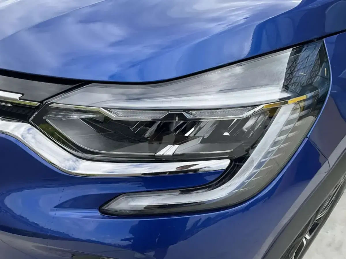 Usata Renault Captur Techno 143 CV (105 kW) 2023 Blu/azzurro SUV