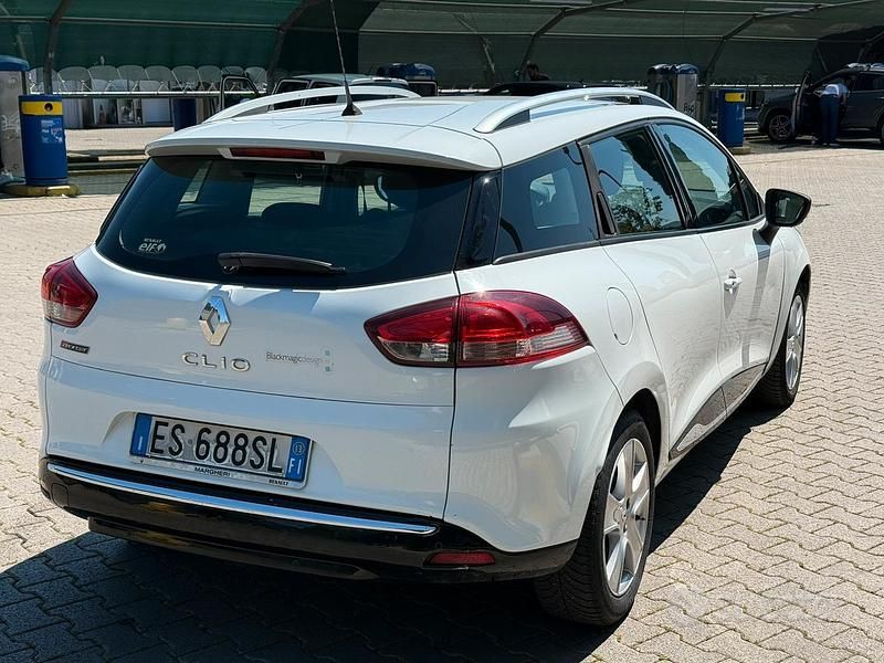 Usata Renault Clio GrandTour 58 CV (42 kW) 2013 Bianco Station wagon
