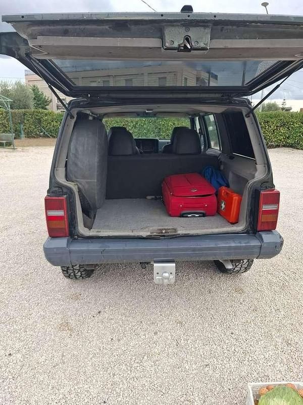 Usata Jeep Cherokee 116 CV (85 kW) 1995 Verde SUV