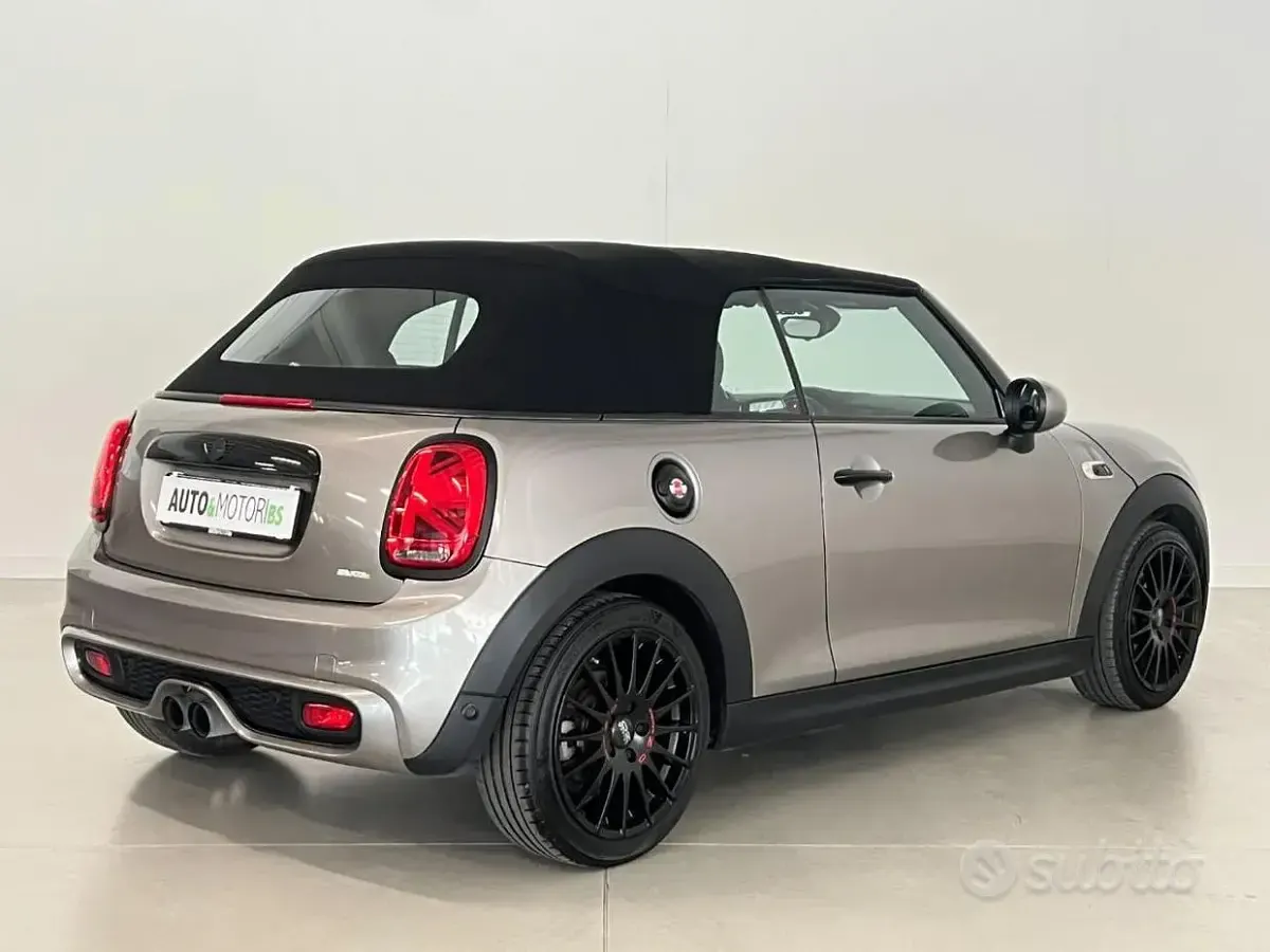 Usata Mini Cooper S Cabriolet 192 CV (141 kW) 2017 Grigio Cabrio