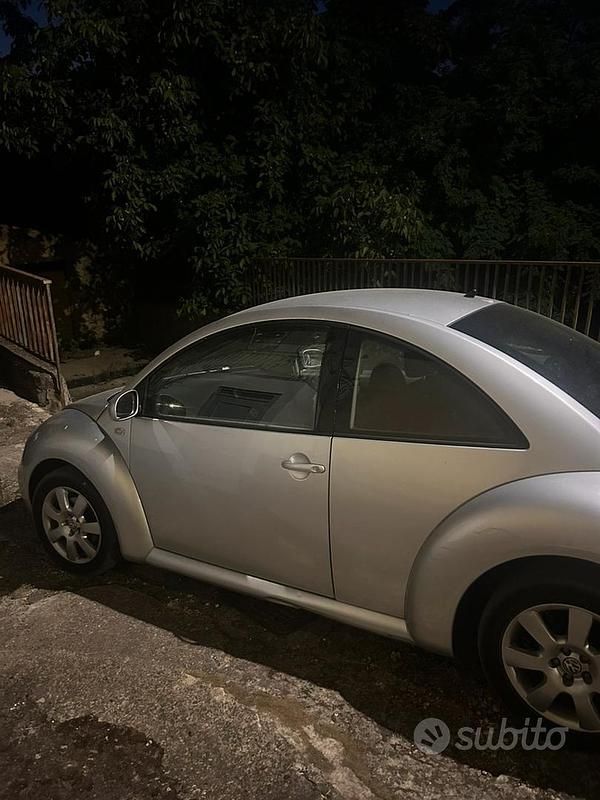 Usata VW Beetle 102 CV (75 kW) 2003 Grigio Utilitaria