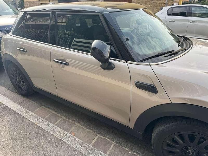 Usata Mini Cooper Classic 136 CV (100 kW) 2023 Grigio Utilitaria
