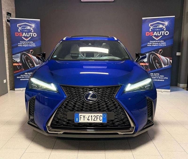 Usata Lexus UX 250h Sport Line 145 CV (106 kW) 2019 Blu/azzurro SUV