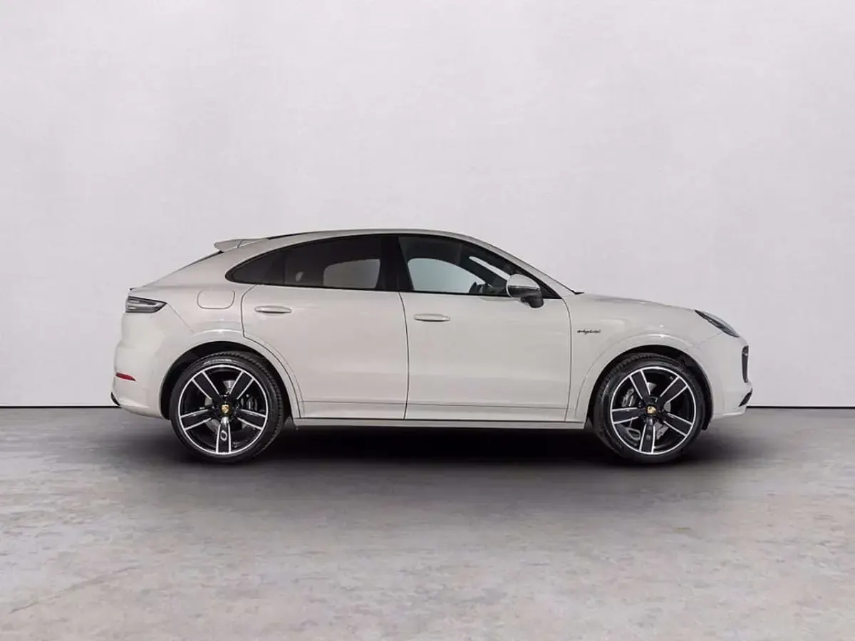 Usata Porsche Cayenne 462 CV (339 kW) 2022 Gesso SUV