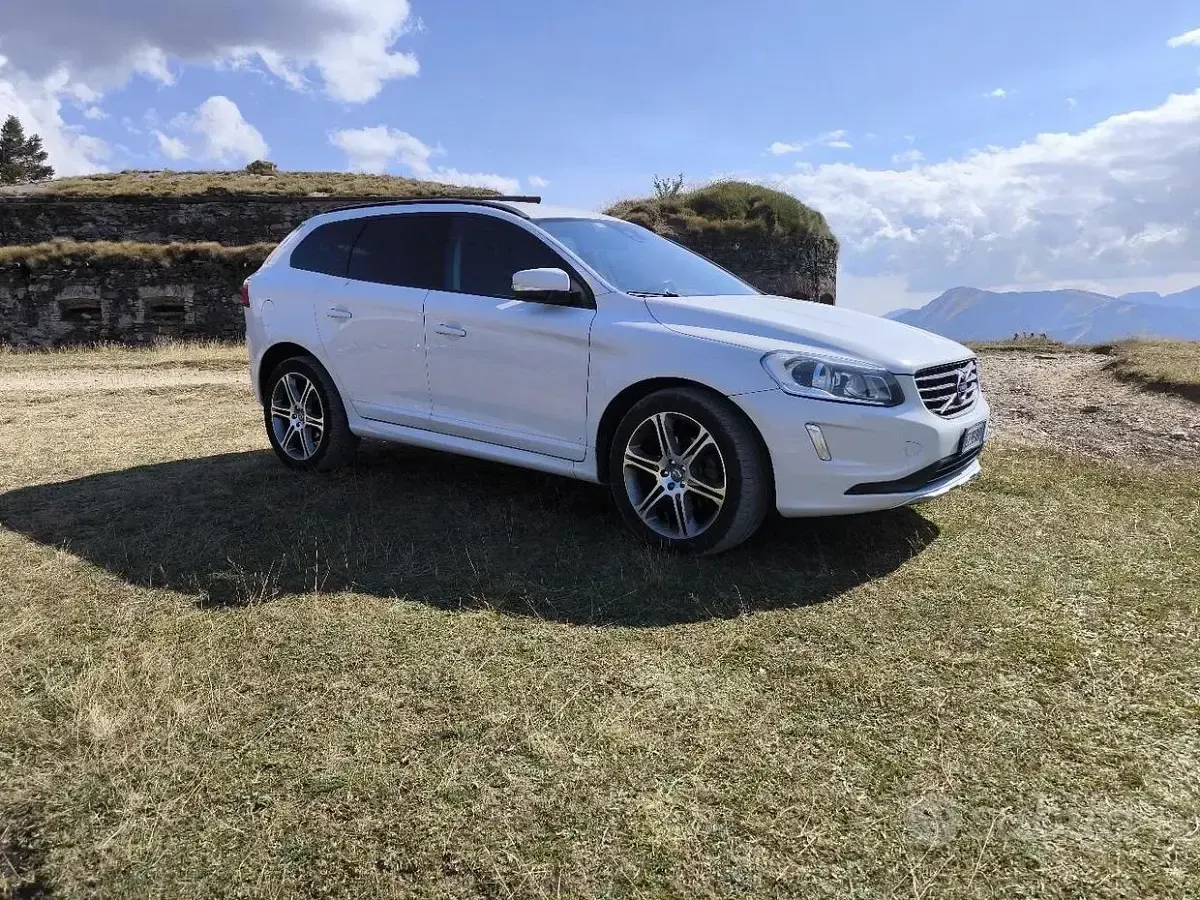 Usata Volvo XC60 190 CV (139 kW) 2015 Bianco SUV