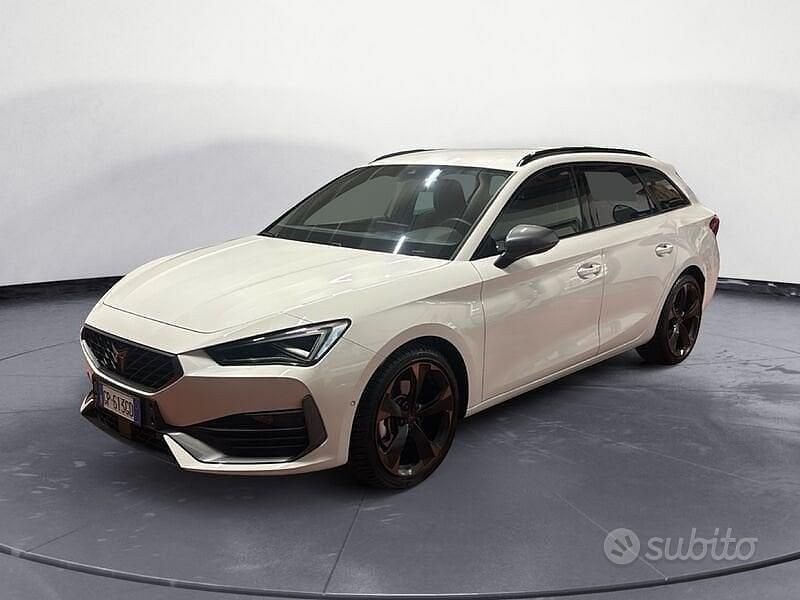 Bianco Usata 2023 Cupra Leon Tre volumi | 26.850 € (Buon prezzo) - Immagine 1/4