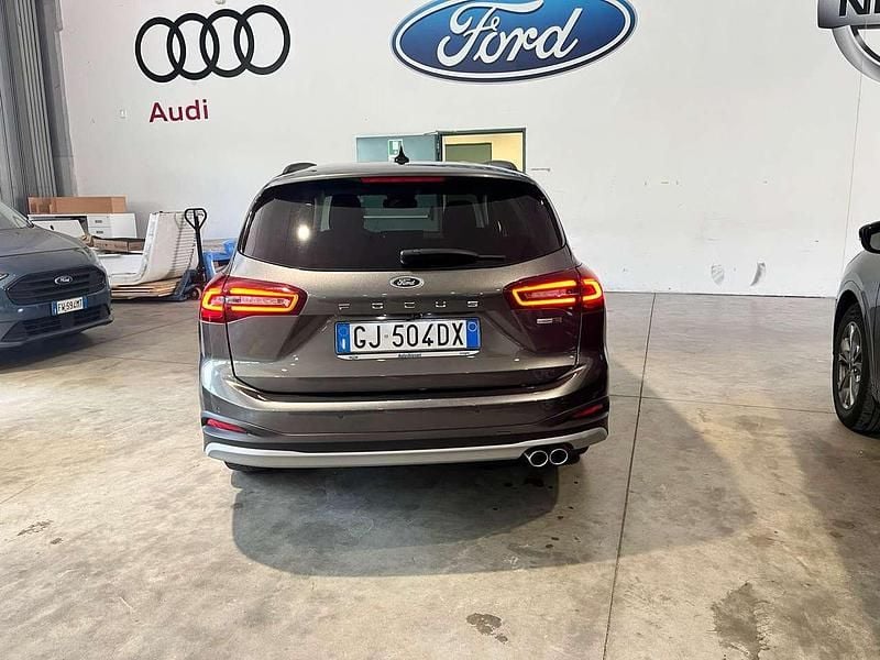 Usata Ford Focus Active X 125 CV (91 kW) 2022 Magnetic grey Station wagon