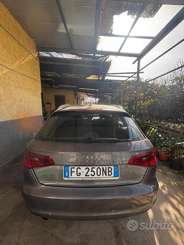 Usata Audi A3 110 CV (80 kW) 2012 Grigio Utilitaria