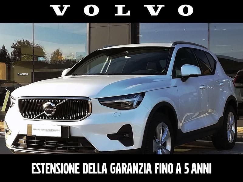 Bianco Usata 2025 Volvo XC40 Core SUV | 34.800 € (Molto cara) - Immagine 1/4