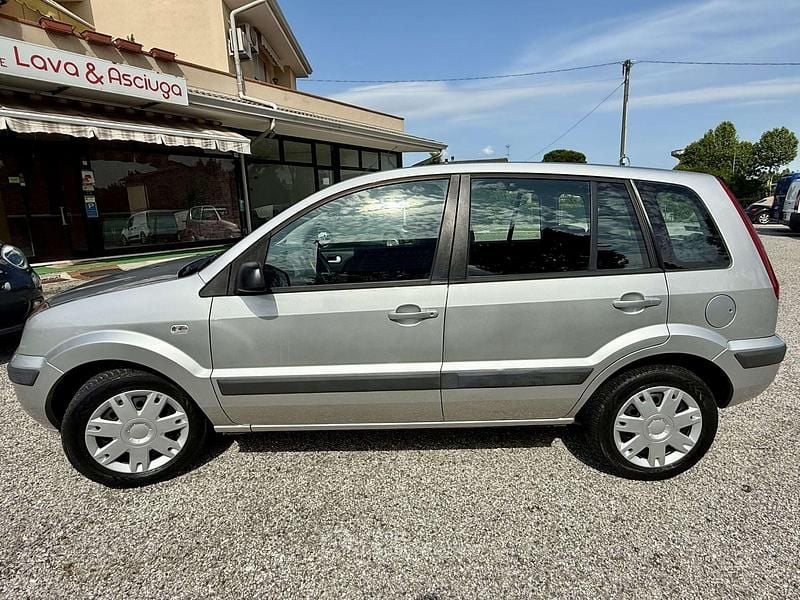 Usata Ford Fusion 68 CV (50 kW) 2007 Grigio Monovolume