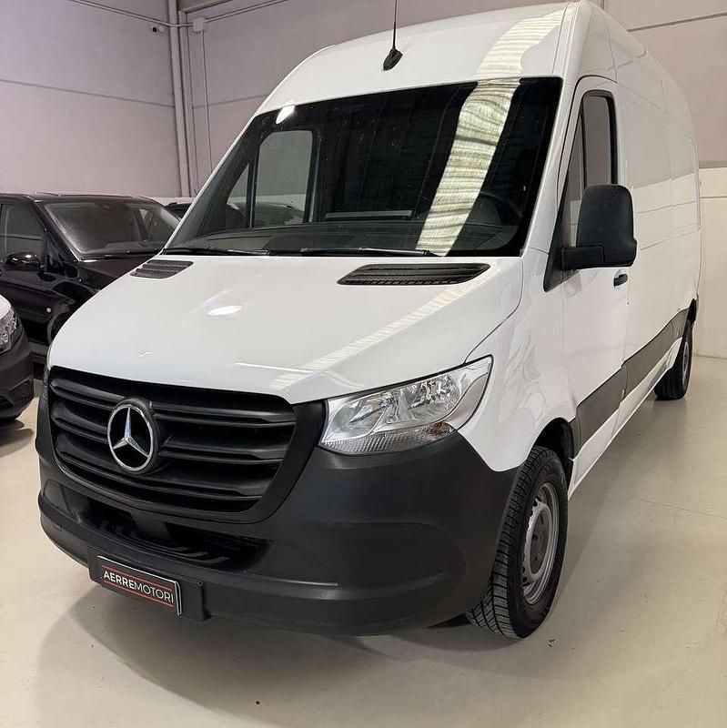 Usata Mercedes Sprinter 114 CV (83 kW) 2021 Bianco artico Furgone