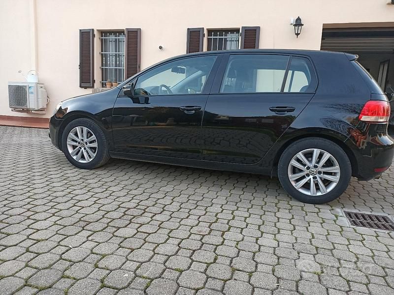 Usata VW Golf VI 110 CV (80 kW) 2009 Nero Utilitaria