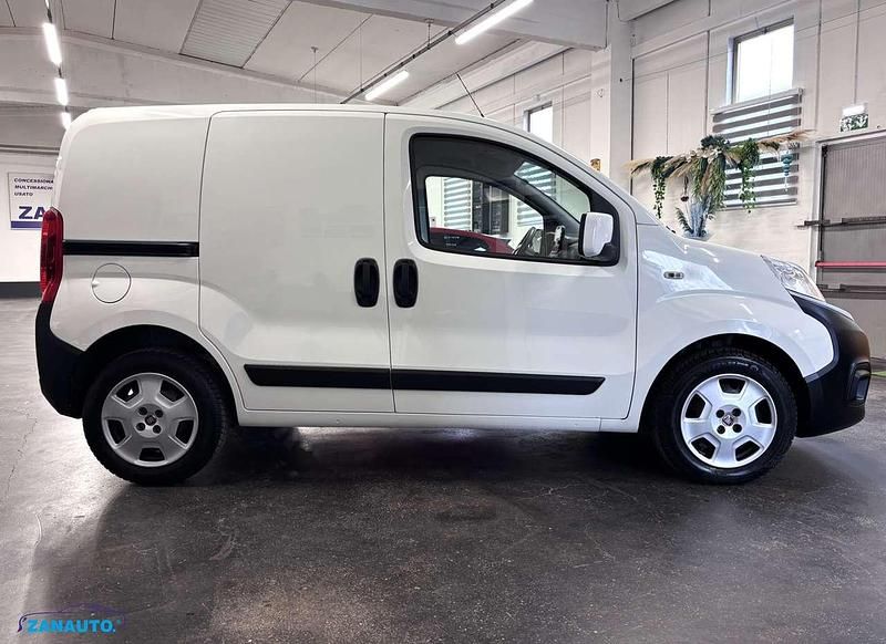 Usata Fiat Fiorino 95 CV (69 kW) 2023 Vernice standard Monovolume