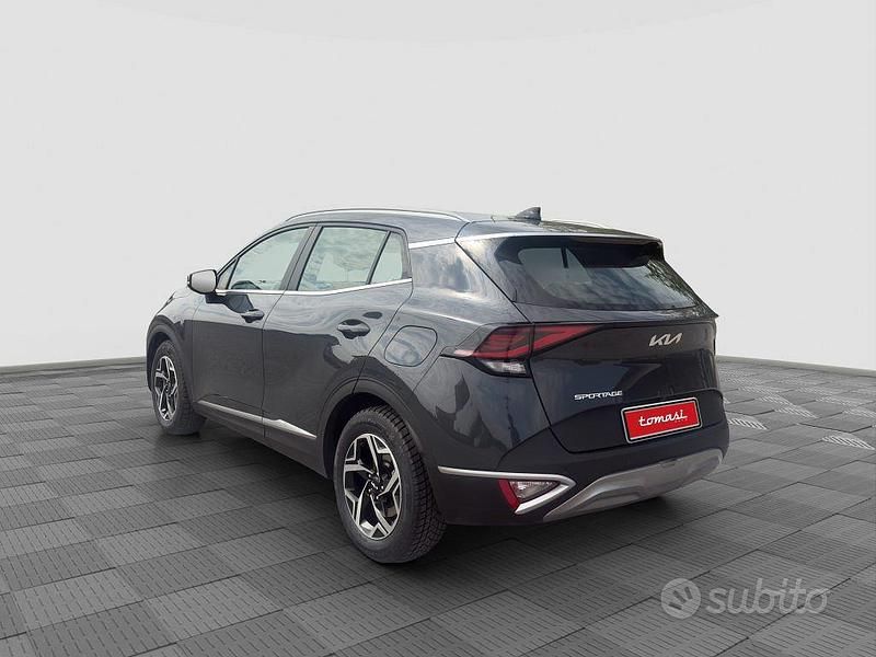 Usata Kia Sportage Style 136 CV (100 kW) 2023 Grigio SUV