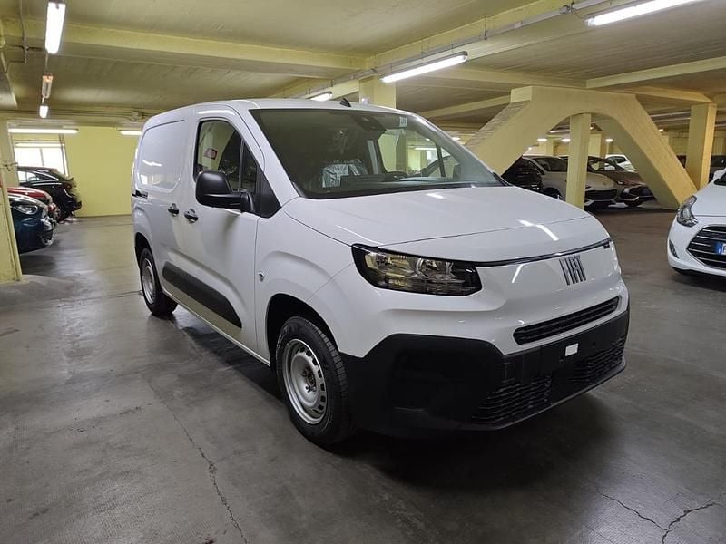 Nuova Fiat Doblò 100 CV (73 kW) 2025 Bianco pastello Monovolume