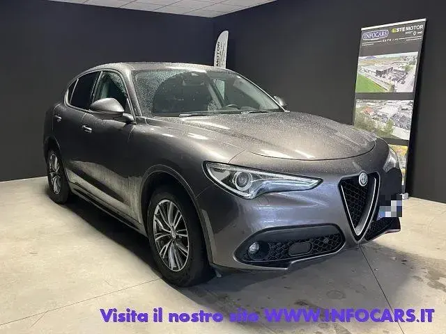 Usata Alfa Romeo Stelvio Business 190 CV (139 kW) 2020 SUV