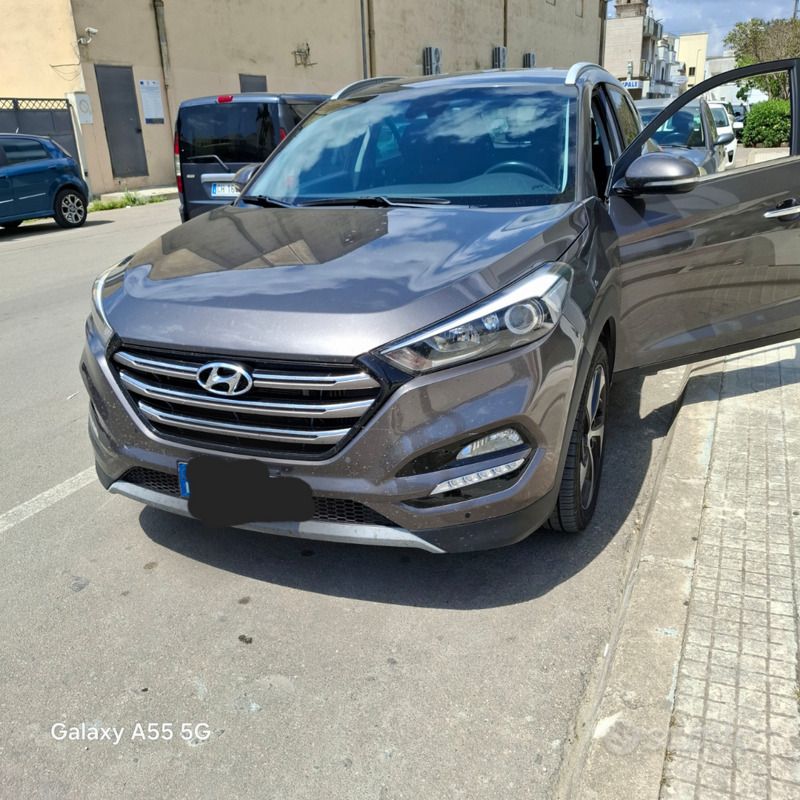 Usata Hyundai Tucson Xpossible 141 CV (103 kW) 2018 Marrone SUV