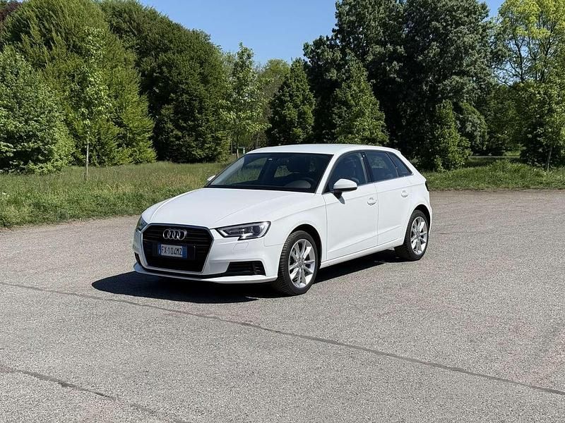 Usata Audi A3 Sport 116 CV (85 kW) 2019 Bianco Berlina