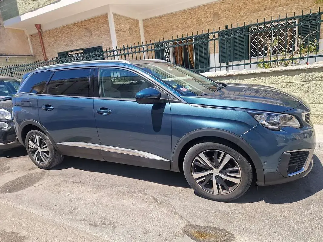 Usata Peugeot 5008 Allure 120 CV (88 kW) 2017 Verde SUV