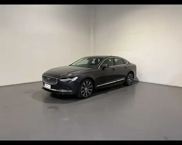 Usata Volvo S90 Plus 197 CV (144 kW) 2024 Grigio Berlina