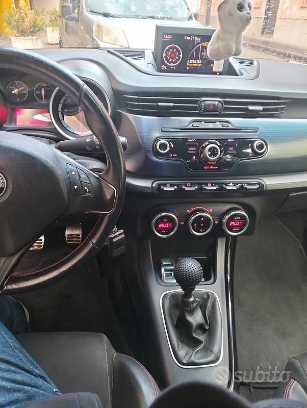Usata Alfa Romeo Giulietta 140 CV (102 kW) 2011 Utilitaria