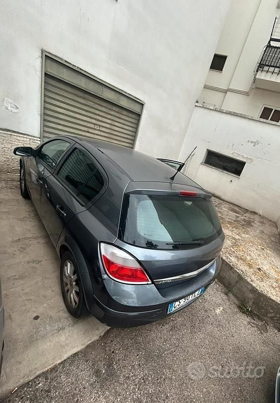 Usata Opel Astra 2004 Berlina