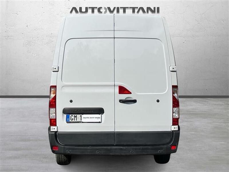 Usata Renault Master 135 CV (99 kW) 2023 Bianco Monovolume
