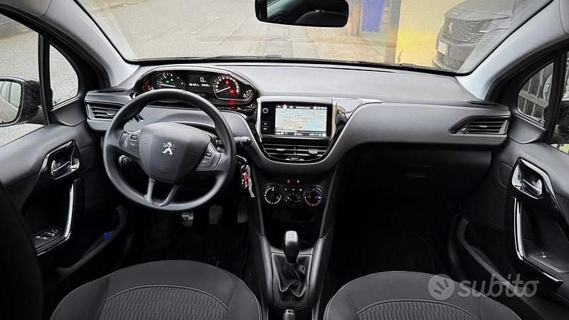 Usata Peugeot 208 Active 101 CV (74 kW) 2019 Blu Utilitaria