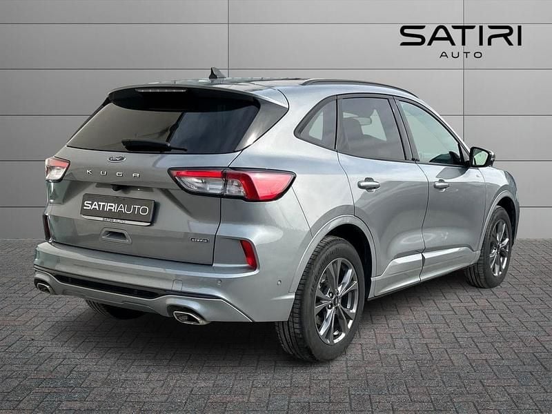 Usata Ford Kuga ST-Line X 152 CV (111 kW) 2023 Grigio SUV