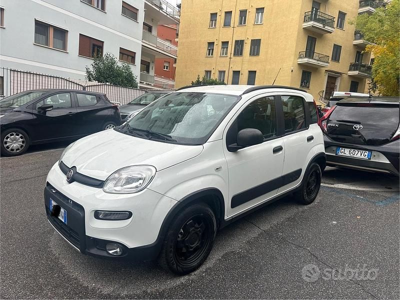 Bianco Usata 2020 Fiat Panda 4x4 Due volumi | 9000 € (Super prezzo) - Immagine 1/4