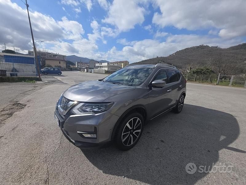 Usata Nissan X-Trail 130 CV (95 kW) 2015 Grigio SUV