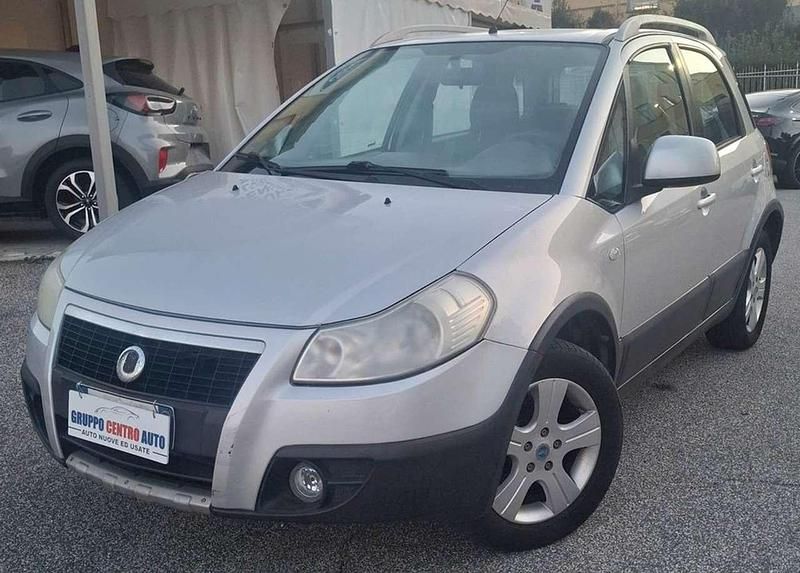 Usata Fiat Sedici Emotion 107 CV (78 kW) 2008 Argento SUV