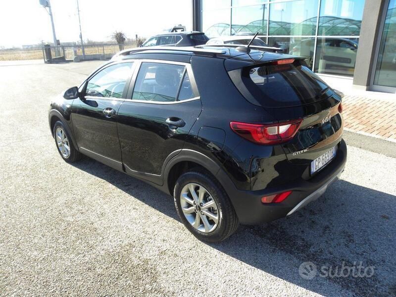 Usata Kia Stonic Style 101 CV (74 kW) 2023 Nero SUV
