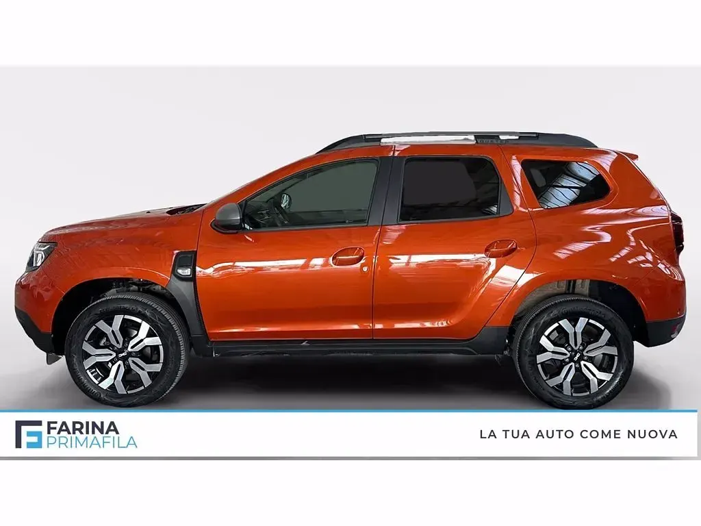 Usata Dacia Duster Journey 101 CV (74 kW) 2023 Arancio SUV