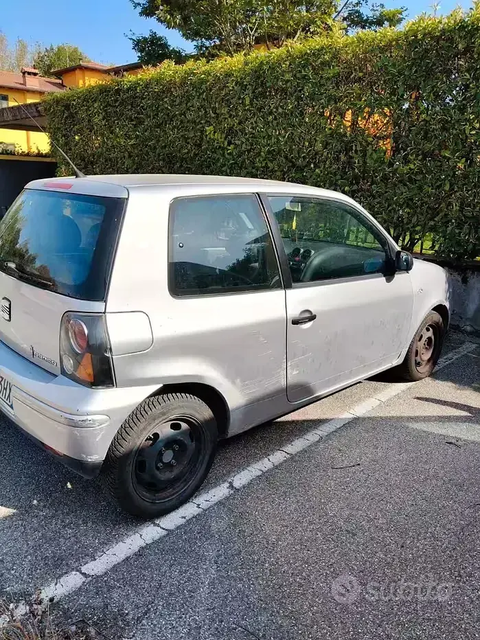 Usata Seat Arosa 50 CV (36 kW) 2003 Grigio Utilitaria