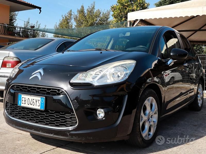 Begagnad Citroën C3 Exclusive 73 HK (53 kW) 2010 Brun Halvkombi