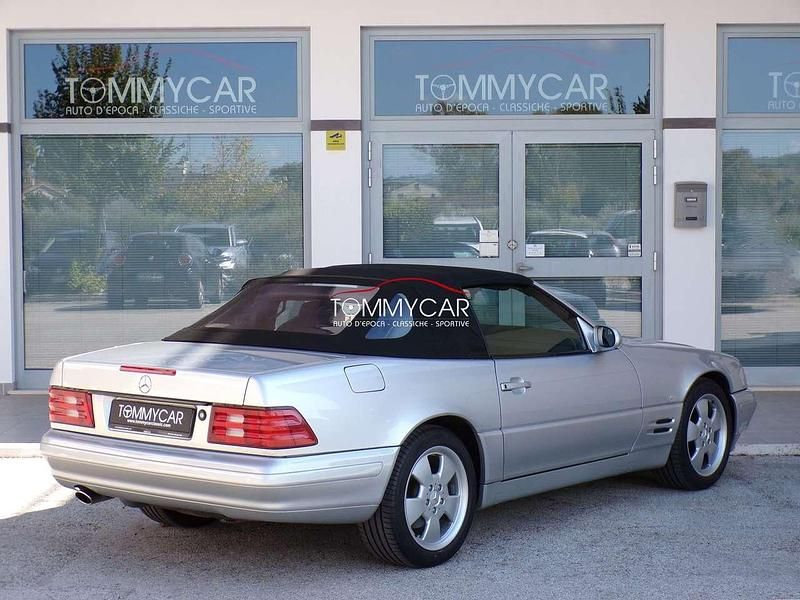 Usata Mercedes SL320 224 CV (164 kW) 2000 Argento Cabrio