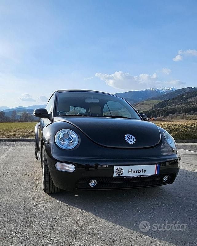 Usata VW New Beetle Cabriolet 116 CV (85 kW) 2004 Nero Cabrio
