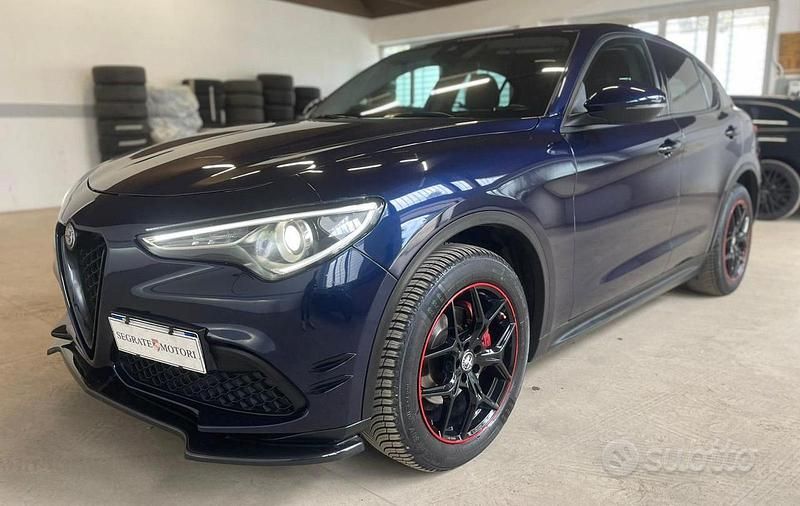 Usata Alfa Romeo Stelvio Executive 190 CV (139 kW) 2019 Blu SUV