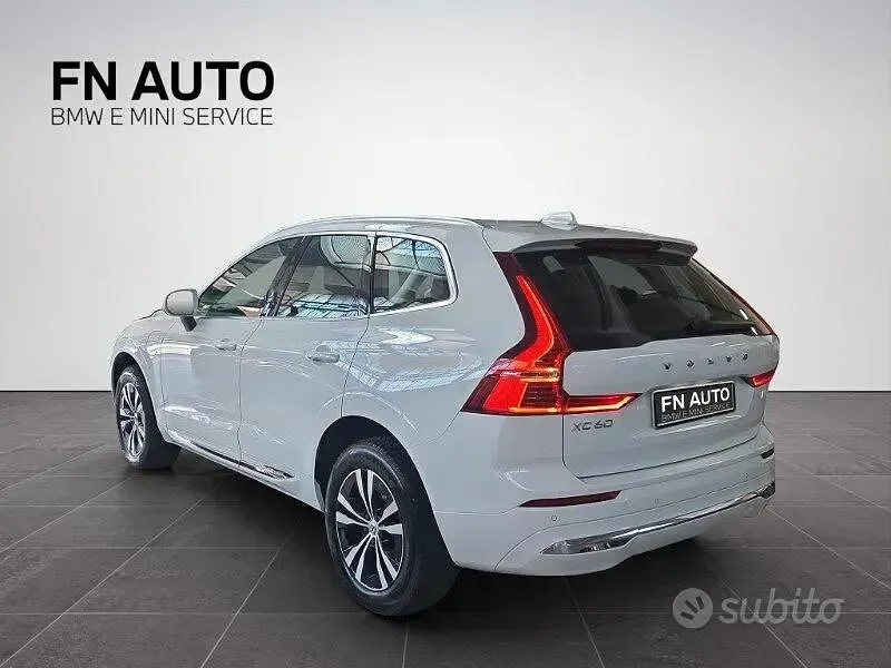 Usata Volvo XC60 Inscription 349 CV (256 kW) 2022 Bianco SUV