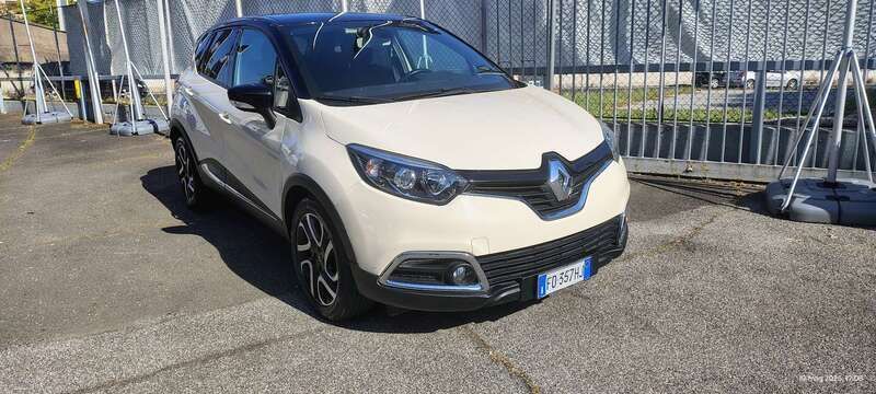 Usata 2016 Renault Captur Intens SUV | 9500 € (Ottimo prezzo) - Immagine 1/4