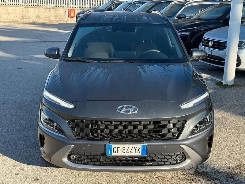Usata Hyundai Kona 105 CV (77 kW) 2021 Grigio SUV