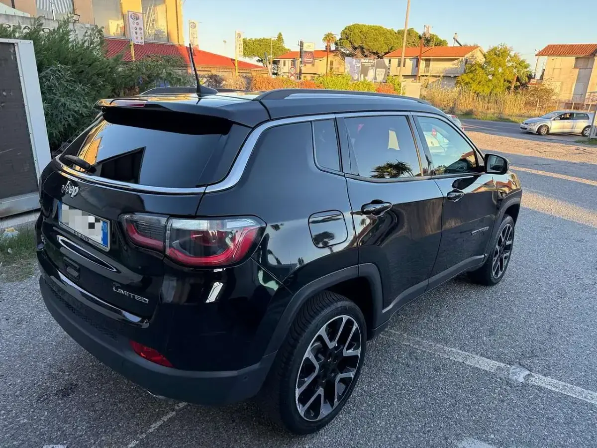 Usata Jeep Compass Limited 170 CV (125 kW) 2018 Nero SUV