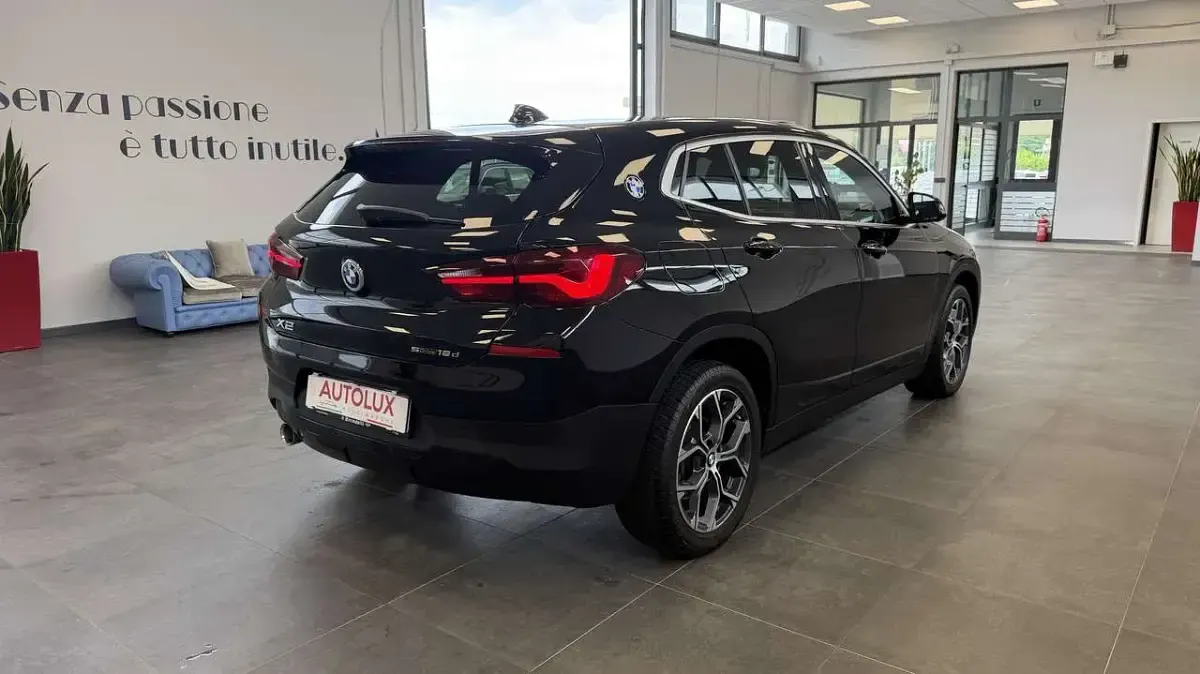 Usata BMW X2 116 CV (85 kW) 2022 Nero SUV