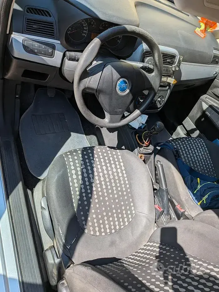 Usata Fiat Grande Punto 75 CV (55 kW) 2006 Utilitaria