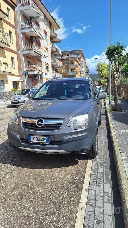 Usata Opel Antara 184 CV (135 kW) 2010 Grigio SUV