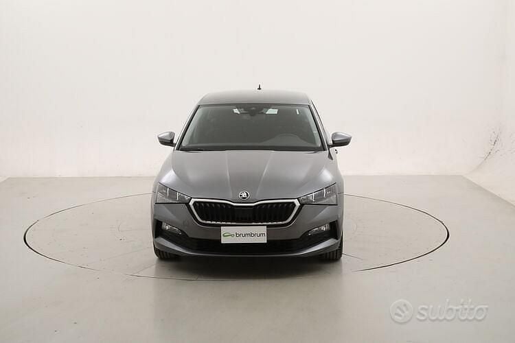 Usata Skoda Scala Ambition 95 CV (69 kW) 2023 Grigio Utilitaria