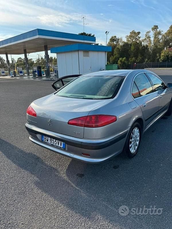 Usata Peugeot 607 133 CV (97 kW) 2002 Grigio Berlina