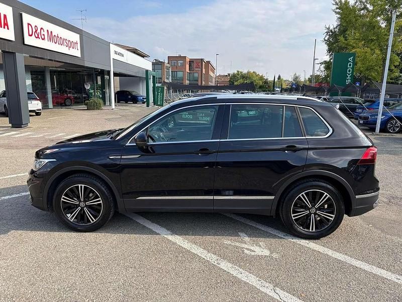 Usata VW Tiguan Elegance 150 CV (110 kW) 2022 Nero SUV